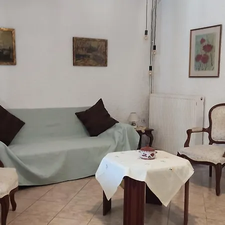 Friends / Family Relaxing Country House, Chalkida Holiday home