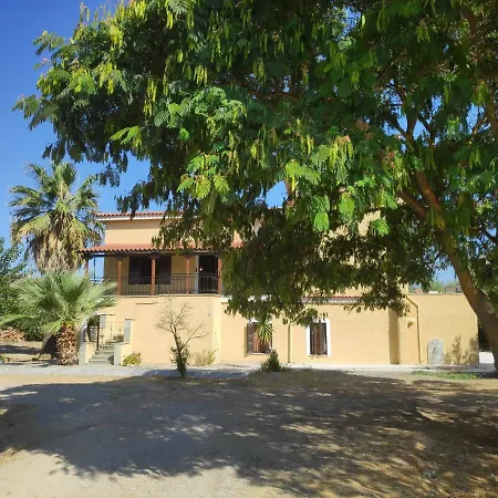 Friends / Family Relaxing Country House, Chalkida Сasa de vacaciones *