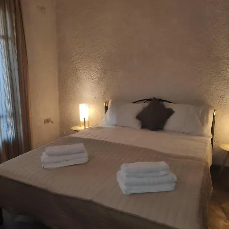 Friends / Family Relaxing Country House, Chalkida * Mitikas