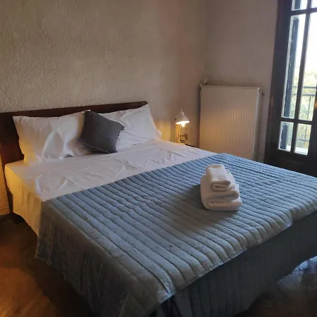 Friends / Family Relaxing Country House, Chalkida